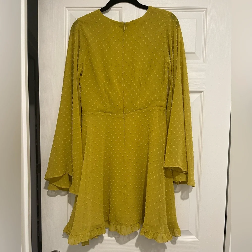 Boohoo Dobby Chiffon Wide Sleeve Skater Dress - Picture 4 of 4